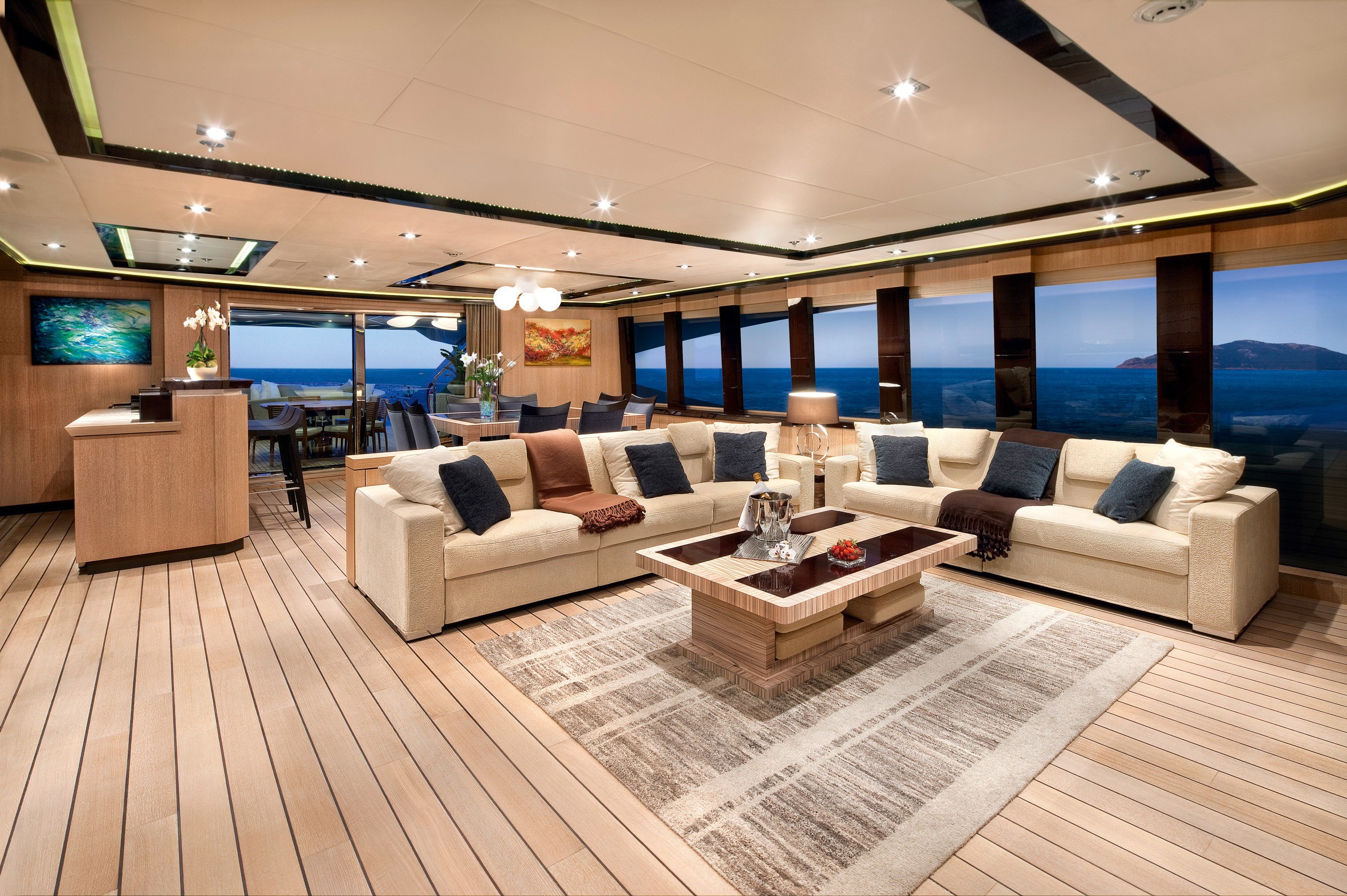 Yacht BLUE ICE, Palmer Johnson Yachts CHARTERWORLD Luxury Superyacht Charters